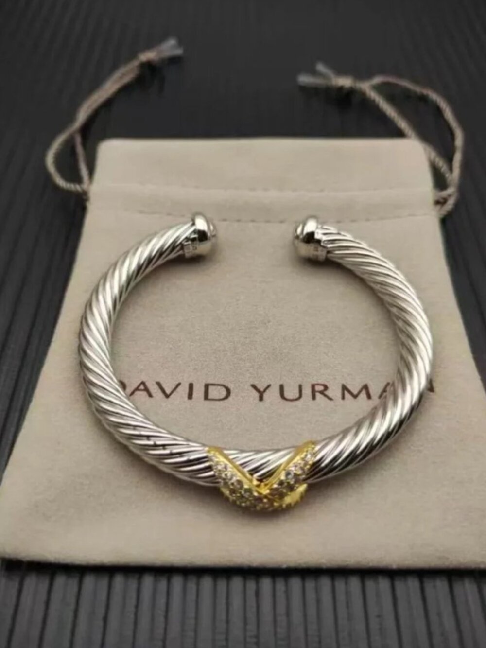 ✨David Yurman Cable Crossover Pave Cuff Bracelet✨